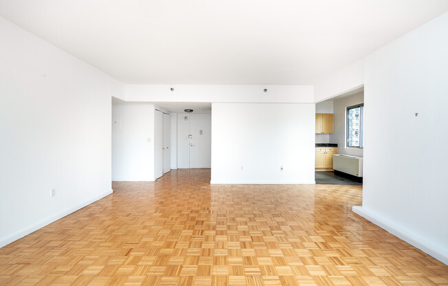 3 beds, 2 baths, 1,295 sqft, $8,250, Unit 19A
