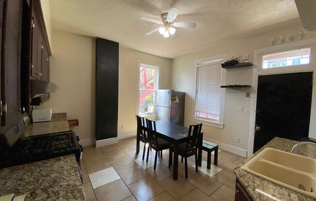 3 beds, 2 baths, 1,918 sqft, $2,495, Unit Unit 1