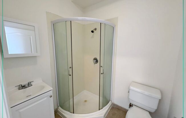 Studio, 1 bath, 350 sqft, $989, Unit 429