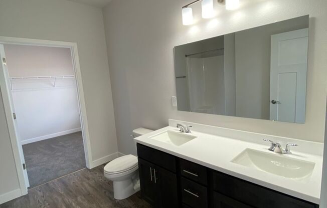3 beds, 3.5 baths, 2,139 sqft, $2,395, Unit 4958-318