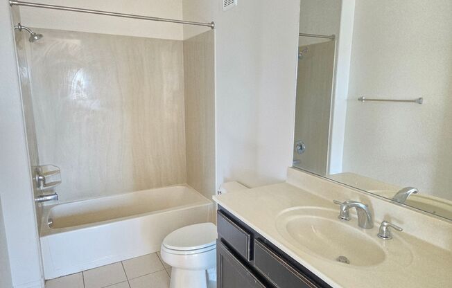 2 beds, 2 baths, $1,600, Unit UNIT 332