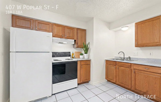 407 W POPLAR ST