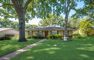 3821 Crestpark Drive