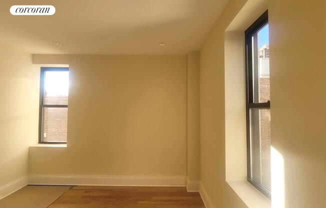 3 beds, 3 baths, $14,000, Unit PHD