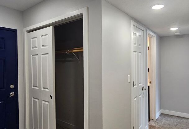 2 beds, 2 baths, 1,150 sqft, $1,250, Unit 1026 - 315