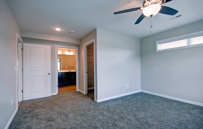 3 beds, 2 baths, 1,502 sqft, $1,975, Unit 1204-201