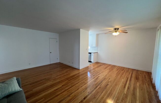 1 bed, 1 bath, 850 sqft, $3,375, Unit 23