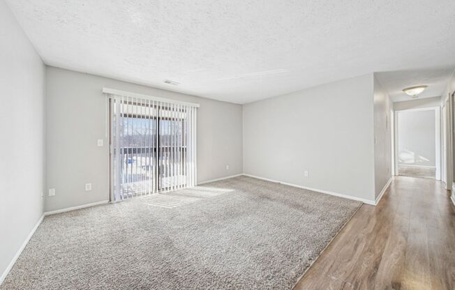 2 beds, 1 bath, 900 sqft, $895