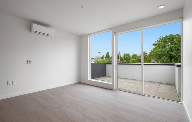 1 bed, 1 bath, 421 sqft, $1,795, Unit 409