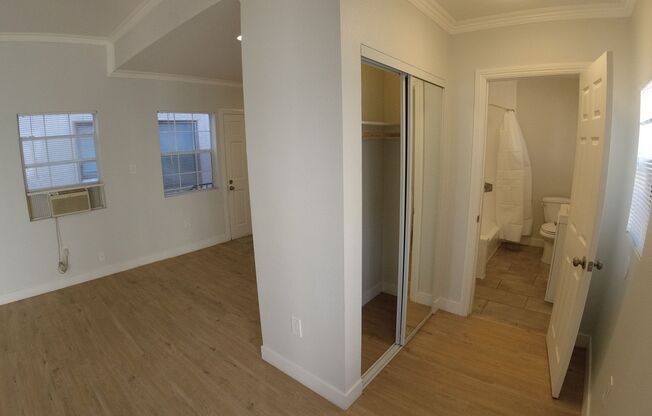 Studio, 1 bath, 423 sqft, $1,795, Unit 07