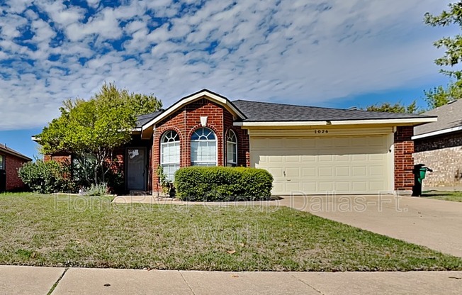 1026 RIDGECREST DR