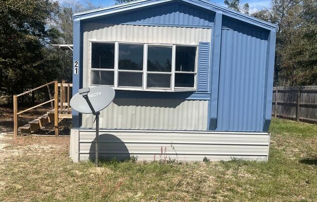 2 Bedroom 1 Bath   Mobile Home with A Nice Yard $ 1200 Month 21 E Juniper Avenue  DeFuniak Springs, Florida