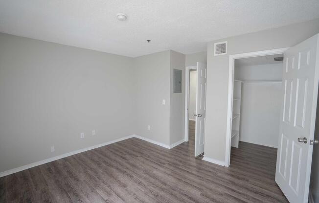 1 bed, 1 bath, 700 sqft, $788
