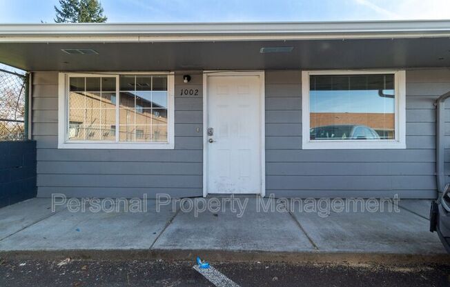 1002 NE 86 ST