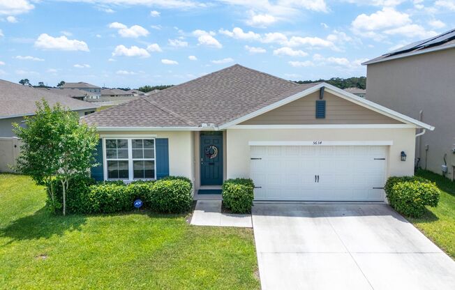 Beautiful 4-Bedroom Home with WATERFRONT view in the Summerly Community of Saint Cloud!