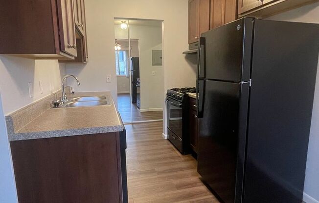 1 bed, 1 bath, 693 sqft, $1,255, Unit 2305