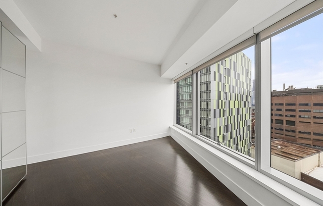 2 beds, 1.5 baths, 1,035 sqft, $5,500, Unit 19H