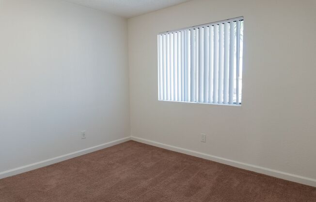 2 beds, 1 bath, 594 sqft, $2,095, Unit 1340-22