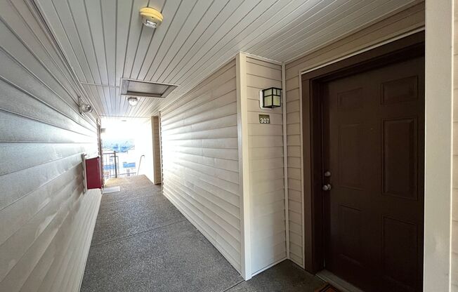 Spacious Hillsboro 2 Bed 2 Bath Condo - Garage Parking and Washer, Dryer included!