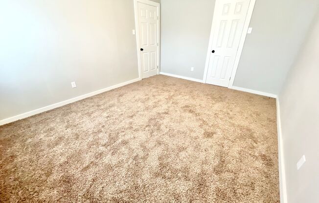 3 beds, 1 bath, $1,400