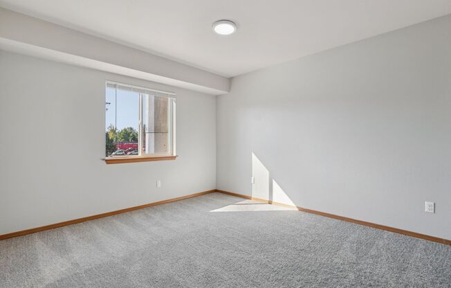 2 beds, 2 baths, 951 sqft, $1,795, Unit 901-2F