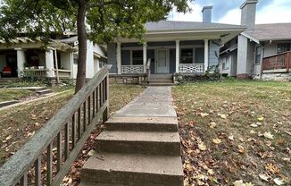 3 beds, 1 bath, $1,525