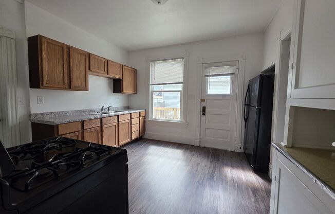 Wisconsin Street N - 1801