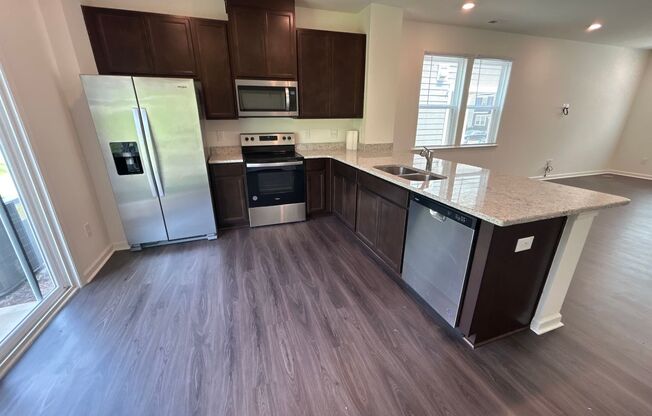 3 Bedroom | 2.5 Bathroom End Unit Raleigh Townhome