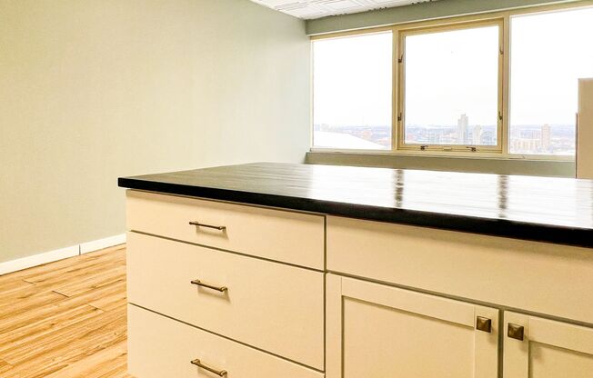 Studio, 1 bath, $1,199, Unit Unit 2636
