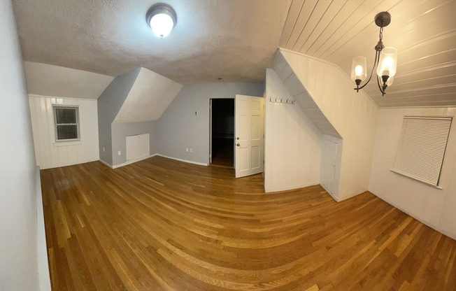 1 bed, 1 bath, $2,000, Unit 3