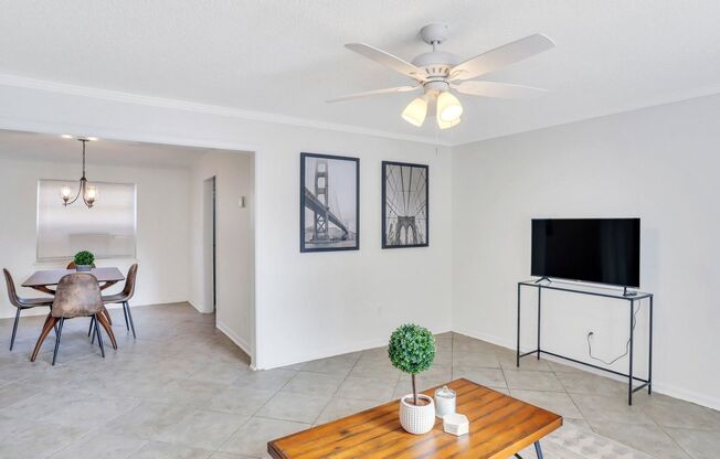 2 beds, 1 bath, $1,850, Unit Unit 2 (B)