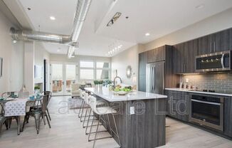 3198 Blake St, Denver CO 502