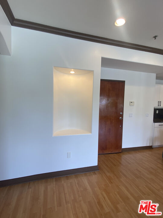 1862 S Bentley Ave Apt 202