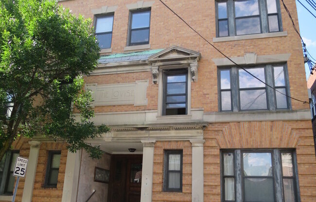 7 UPLAND RD