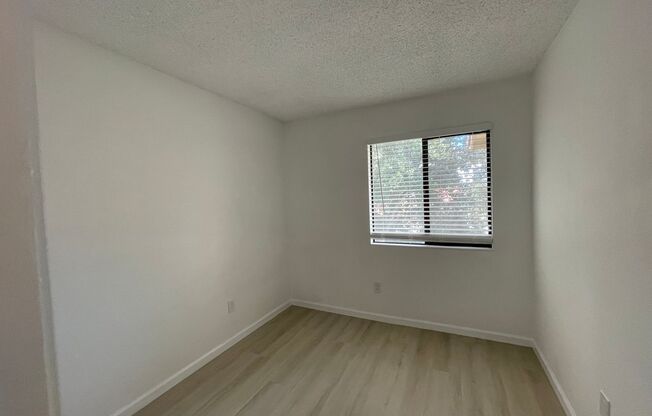Completely Remodeled 3/2.5 Park Place Condo - 338 Park Place Drive