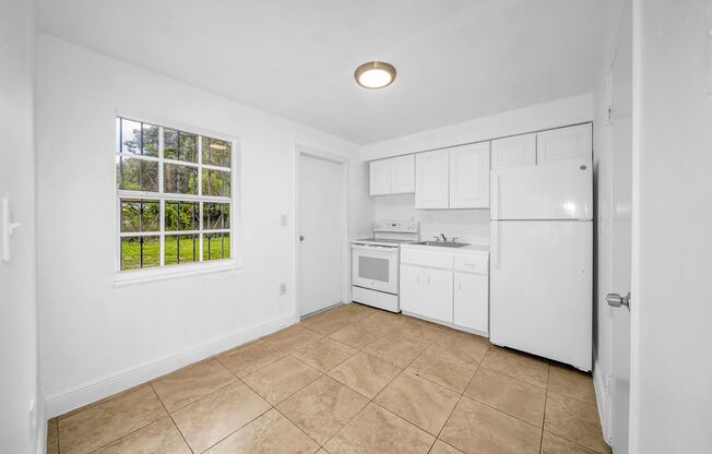 2125 NW 91 STREET