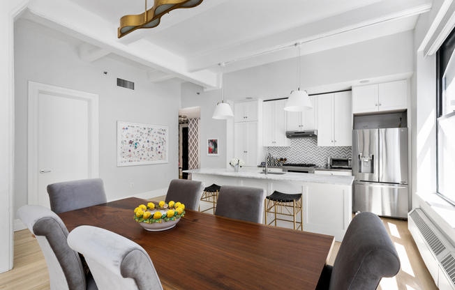 30 MAIN ST