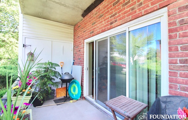 44 BROADLAWN PARK