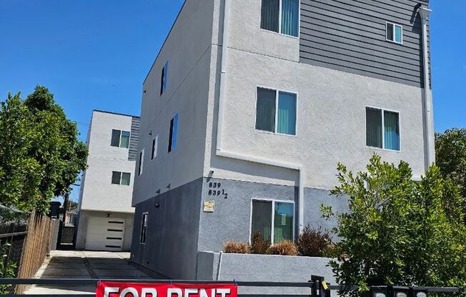 32(839)