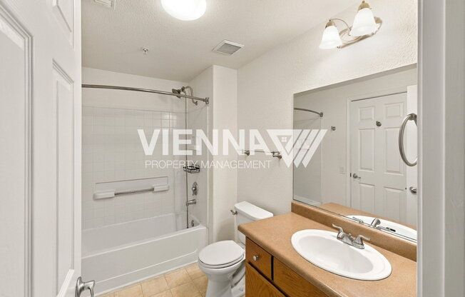 2 beds, 2 baths, 1,057 sqft, $1,995, Unit 1626