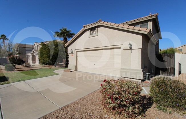490 W EBONY WAY