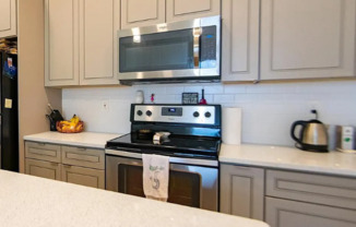 1 bed, 1 bath, 633 sqft, $1,550, Unit Unit A-2