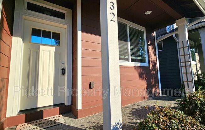 1032 MAGNUSON WAY