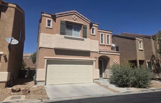 Beautiful 2 Story Home in Mountains Edge.