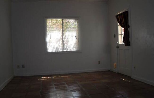 A nice one bedroom/ one bath home for rent.