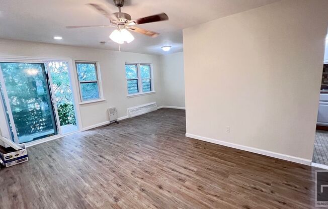 2070 E 55 ST