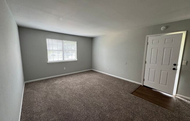 2 beds, 1 bath, 864 sqft, $750, Unit F46