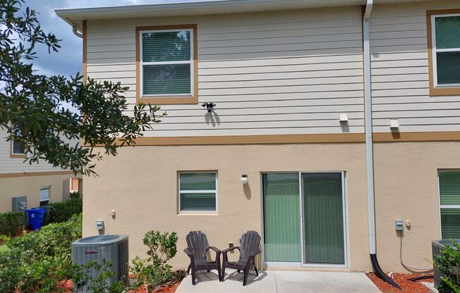 Beautiful 3 Bedroom 2 1/2 Bathroom House in Lakeland