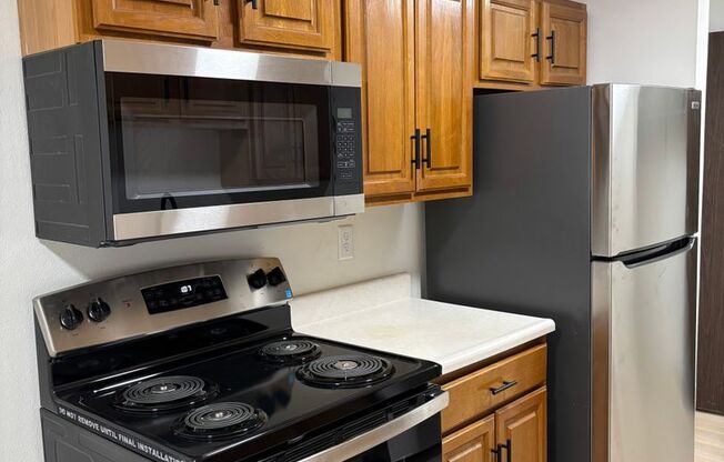 2 beds, 1 bath, 1,050 sqft, $995, Unit 215-307B