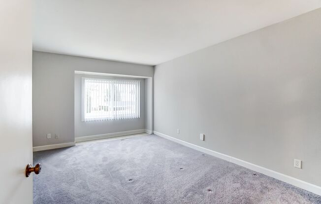 2 beds, 2.5 baths, 1,339 sqft, $1,175